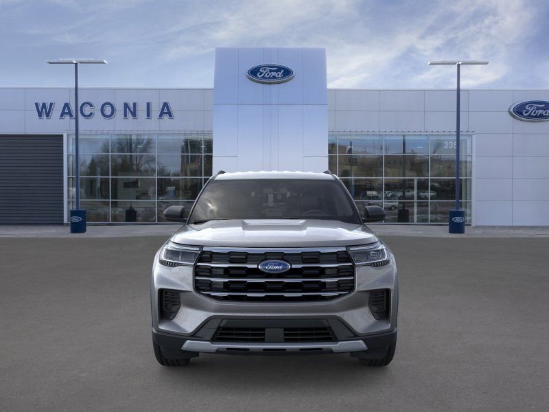 New 2026 Ford Explorer Active AWD/4WD image 6