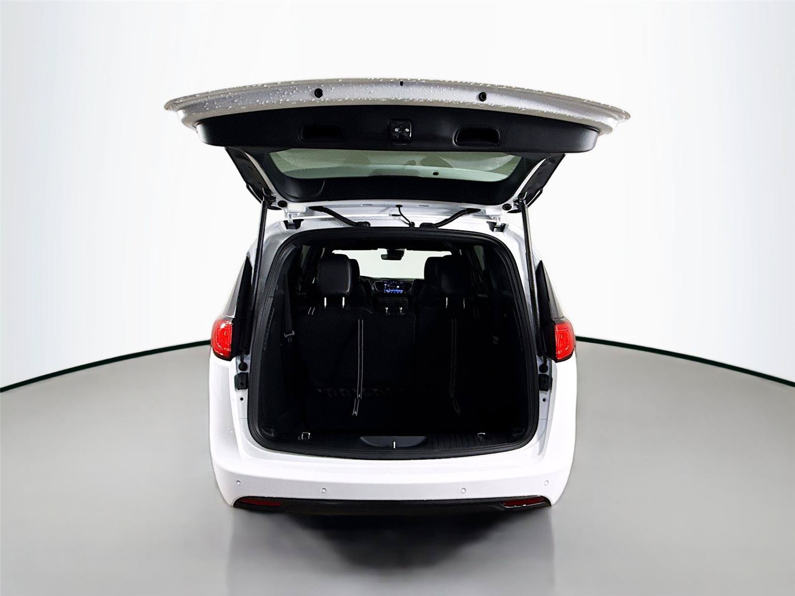 New 2027 Chrysler Pacifica LX FWD image 26