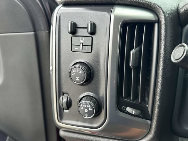 Used 2018 Chevrolet Silverado 1500 LT w/ All Star Edition AWD/4WD image 14