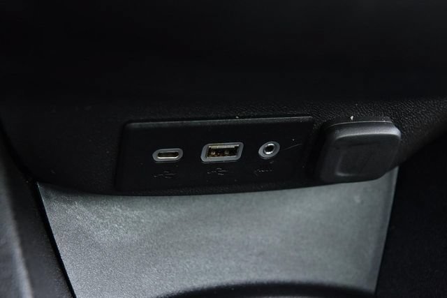 Used 2022 Chevrolet Malibu RS FWD image 14