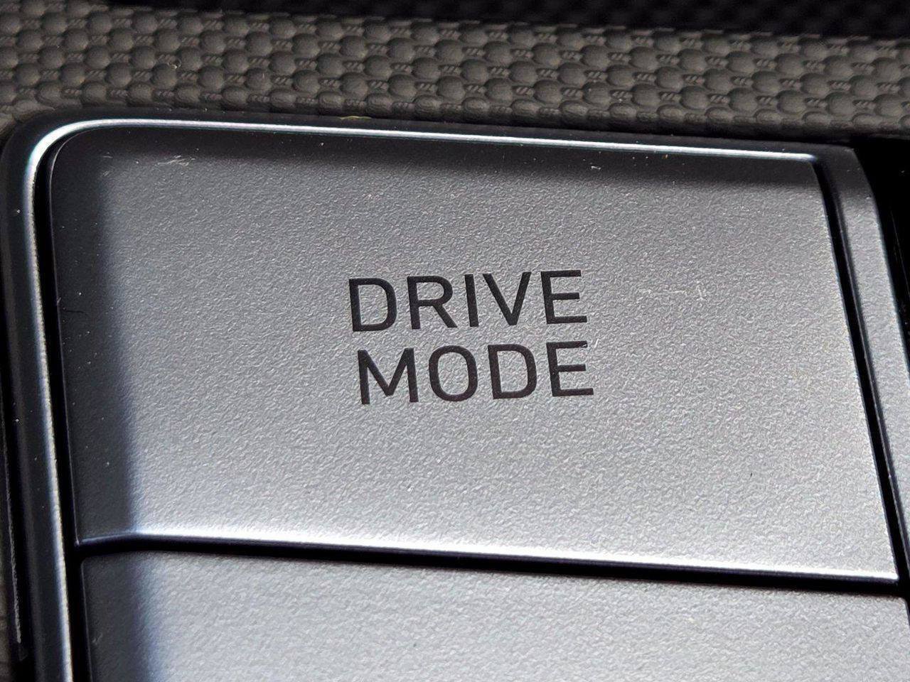 New 2026 Hyundai Elantra Sport FWD image 62