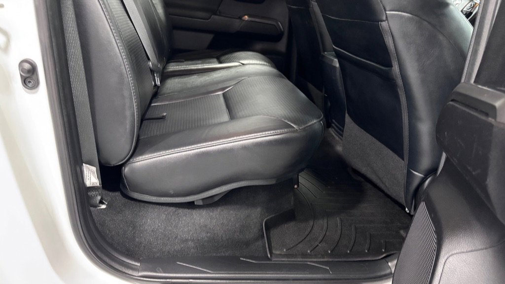 Used 2019 Toyota Tacoma TRD Sport AWD/4WD image 24