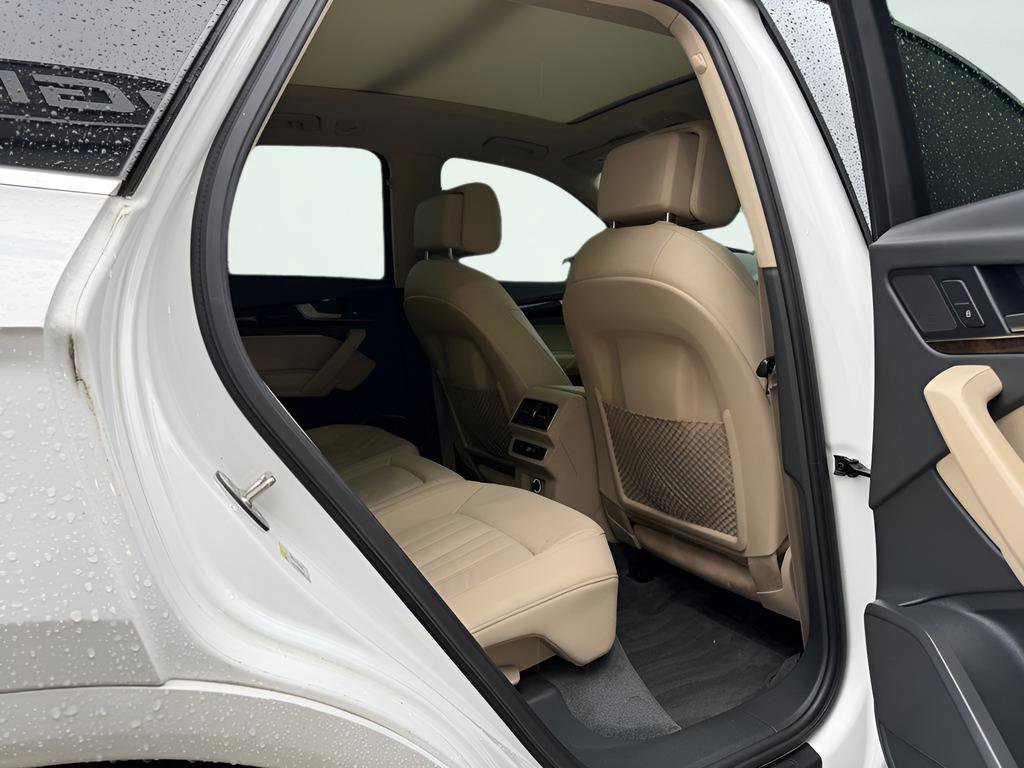 Used 2018 Audi Q5 2.0T Premium Plus w/ Premium Plus Package image 28