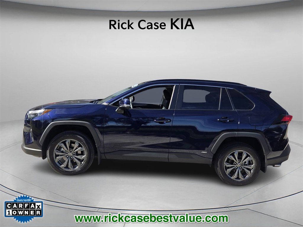 Used 2024 Toyota RAV4 XLE Premium image 3