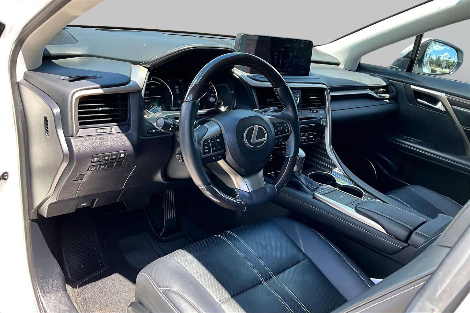 Used 2022 Lexus RX 450h AWD w/ Luxury Package image 18