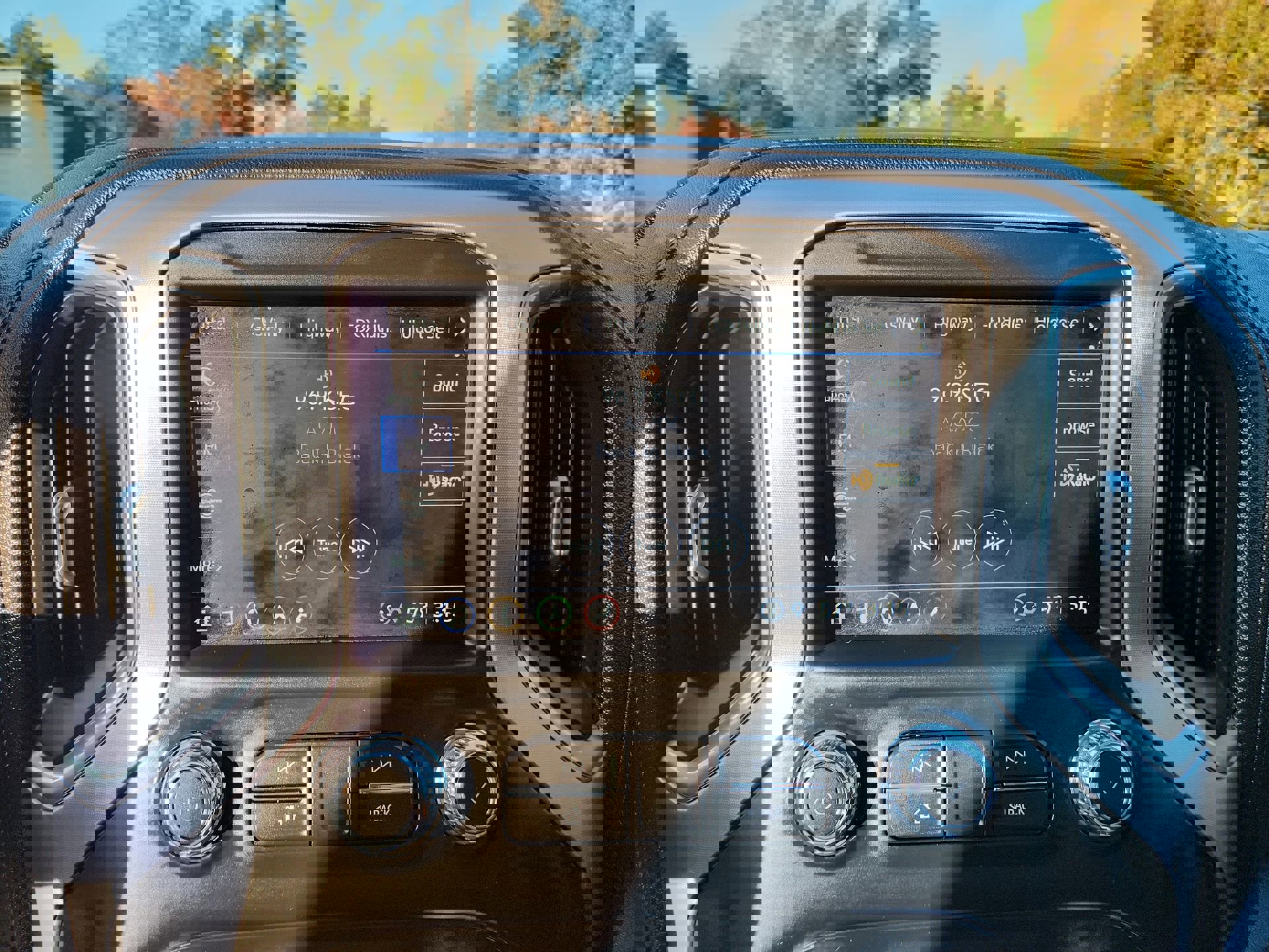 Used 2021 GMC Sierra 1500 SLT w/ SLT Premium Plus Package image 12