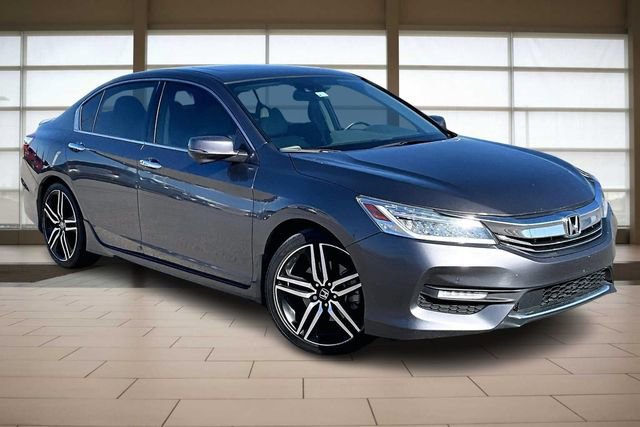 Used 2016 Honda Accord Touring image 12