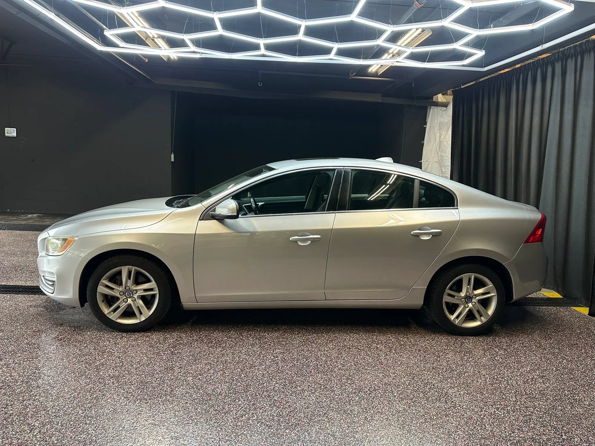 Used 2015 Volvo S60 T5 Premier AWD/4WD image 4
