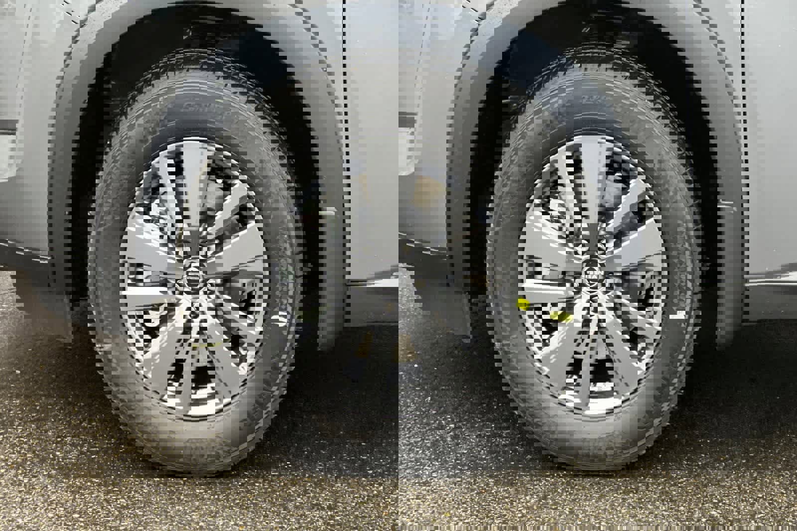 New 2025 Nissan Pathfinder SV image 32