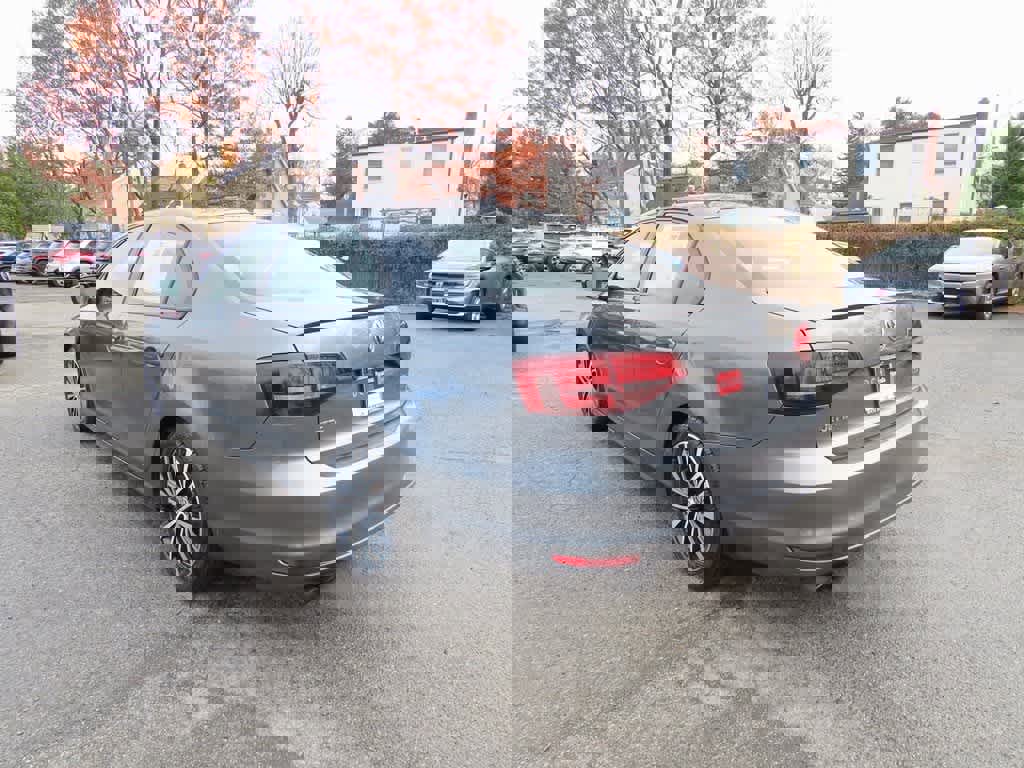 Used 2016 Volkswagen Jetta Sport w/ Lighting Package image 4