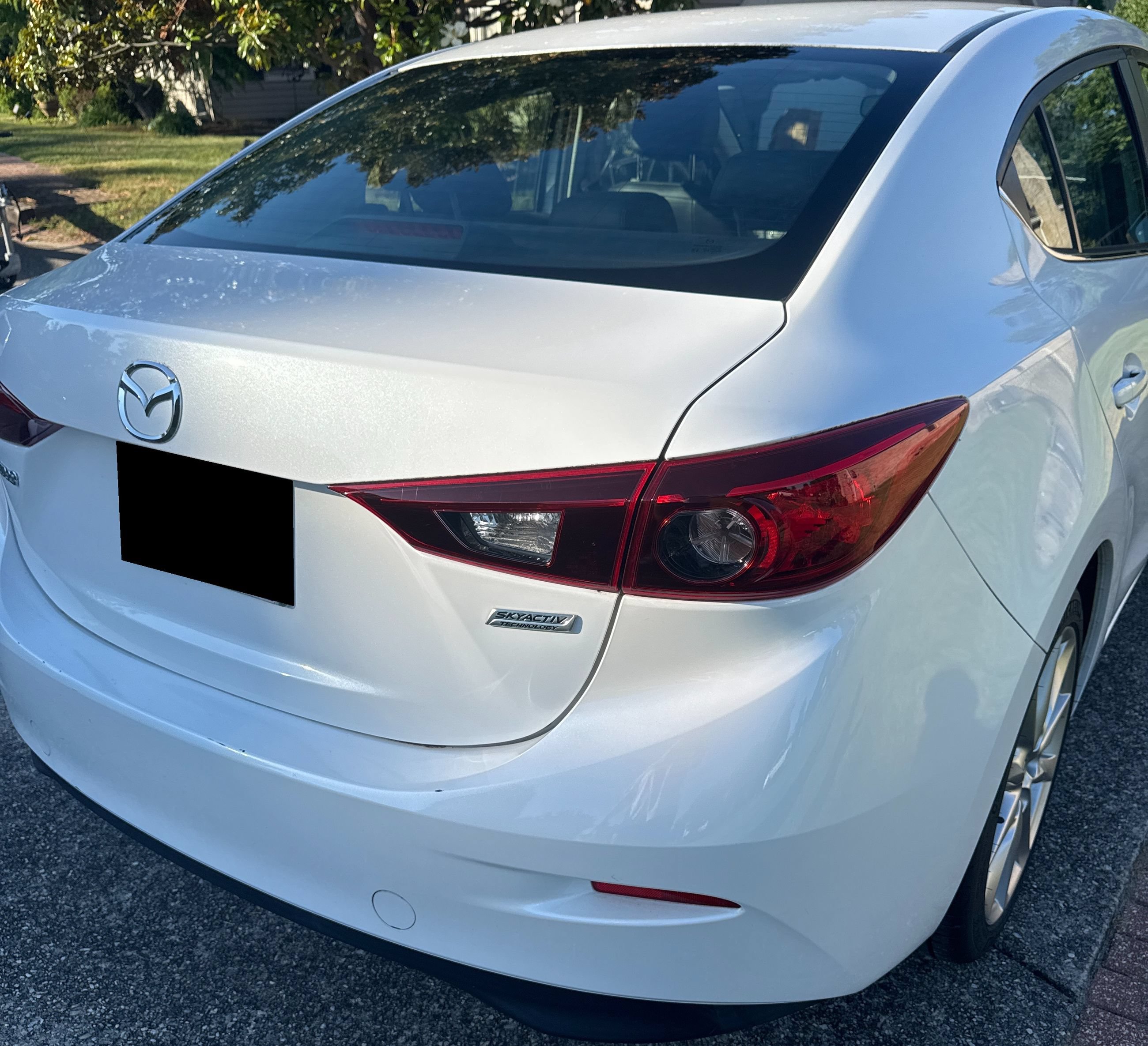 Used 2017 MAZDA MAZDA3 Touring FWD image 5