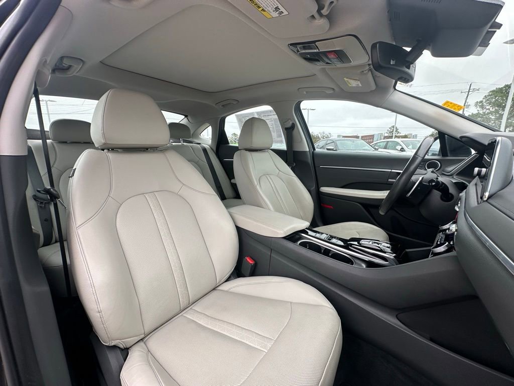 Used 2022 Hyundai Sonata Limited w/ Cargo Package image 30