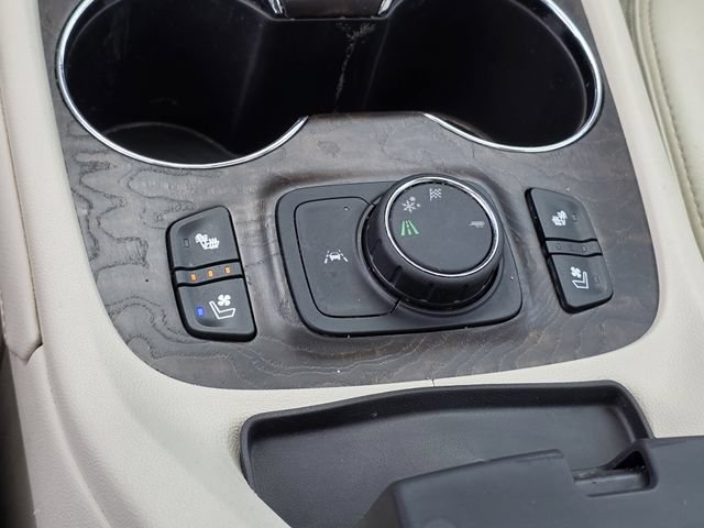 Used 2020 GMC Acadia Denali w/ Trailering Package FWD image 26