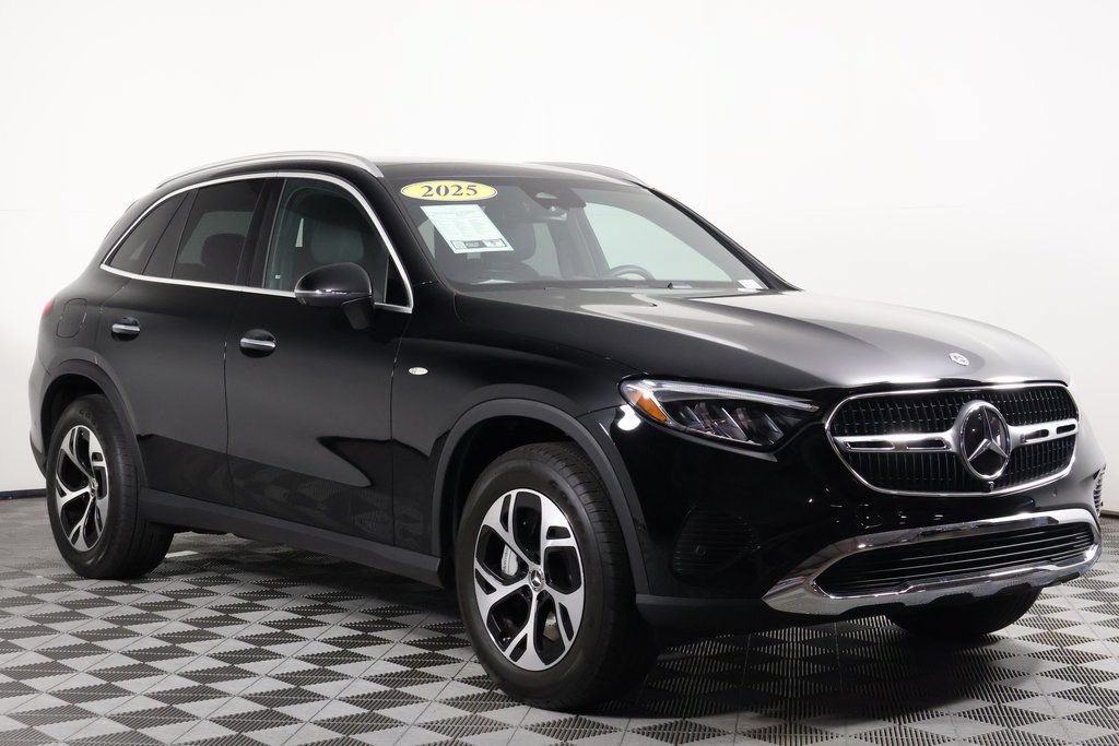 Certified 2025 Mercedes-Benz GLC 350e 4MATIC image 3