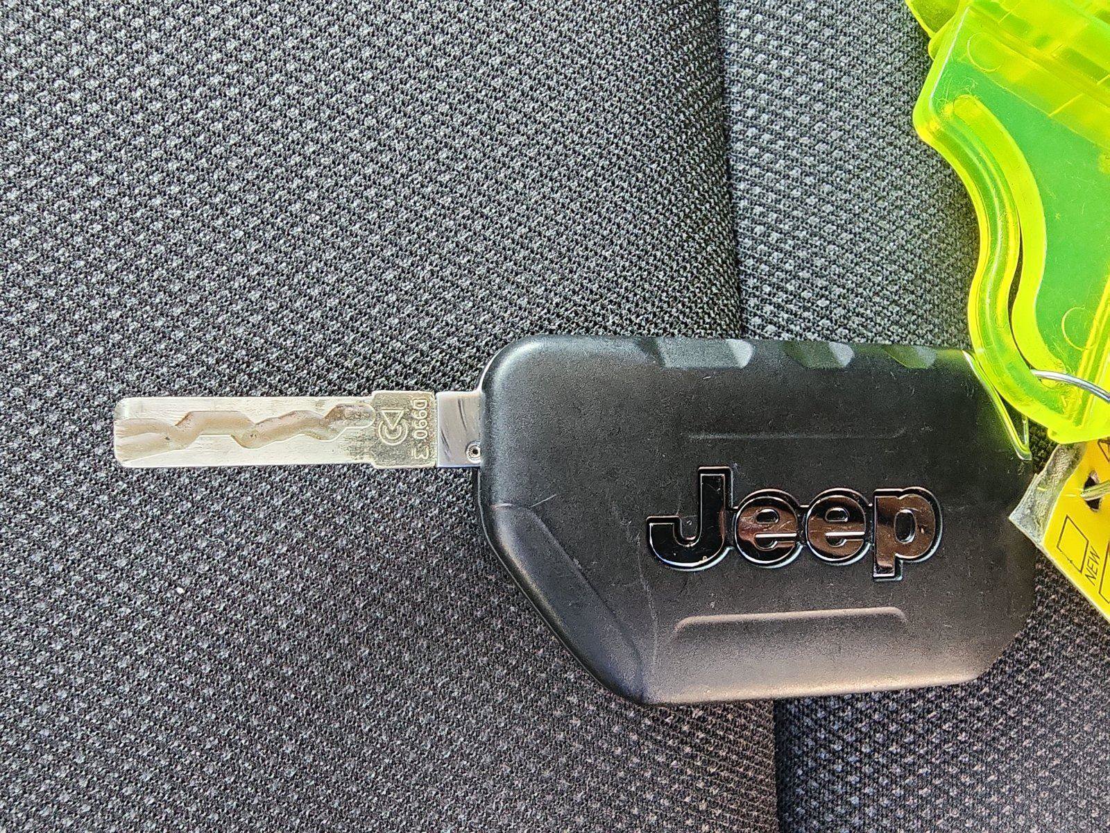 Used 2023 Jeep Gladiator Sport w/ Trailer Tow Package image 26