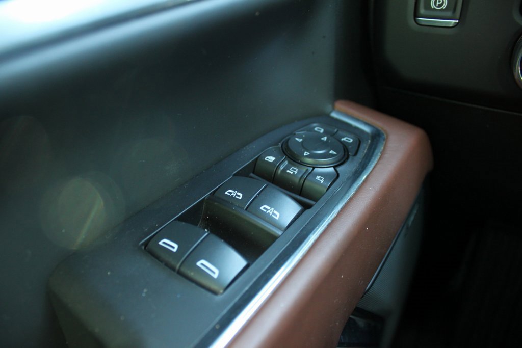 Used 2025 GMC Sierra 2500 Denali Ultimate image 13