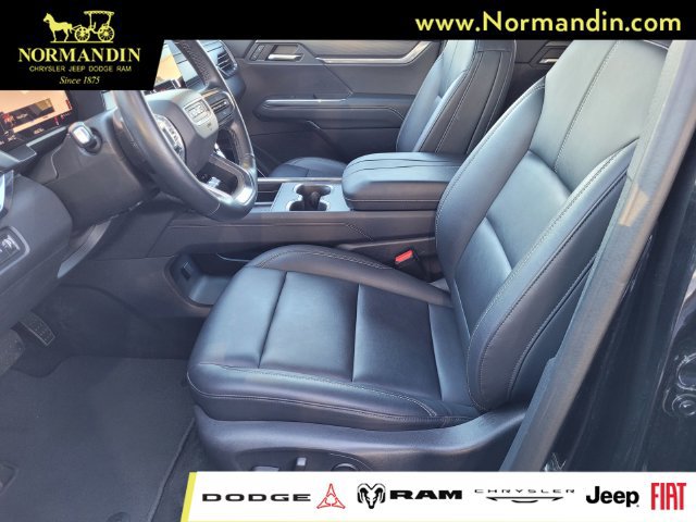 Used 2024 GMC Acadia Elevation AWD/4WD image 15