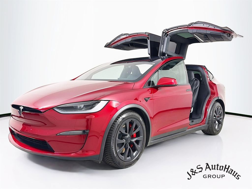 Used 2023 Tesla Model X Plaid image 3