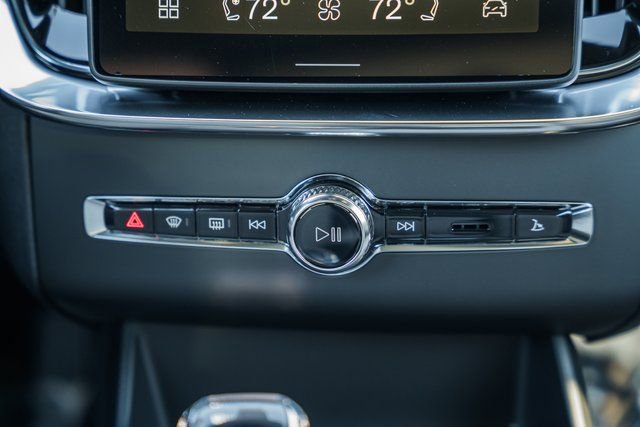 New 2026 Volvo XC90 B6 Plus image 23