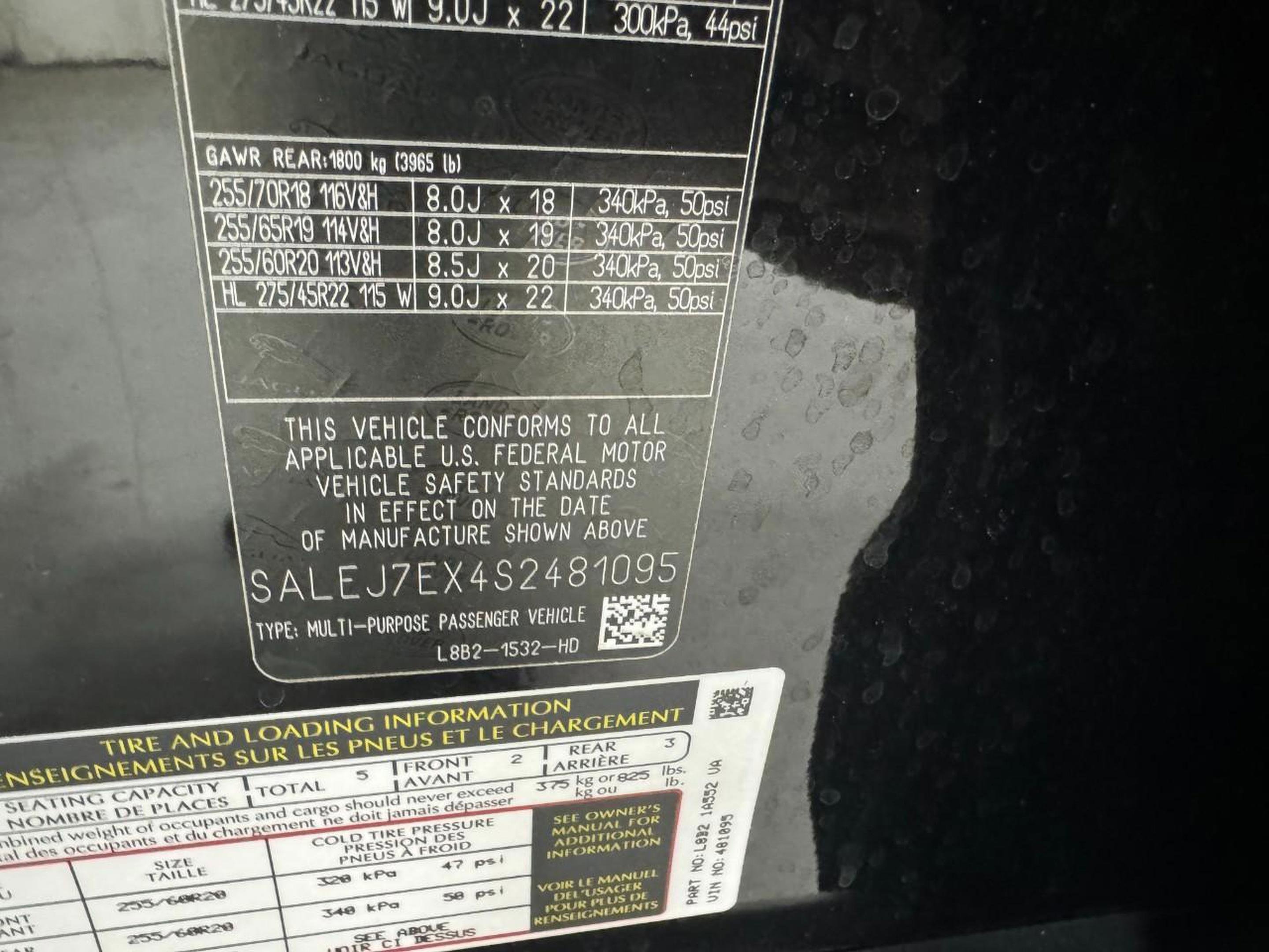 Used 2025 Land Rover Defender 110 S image 33