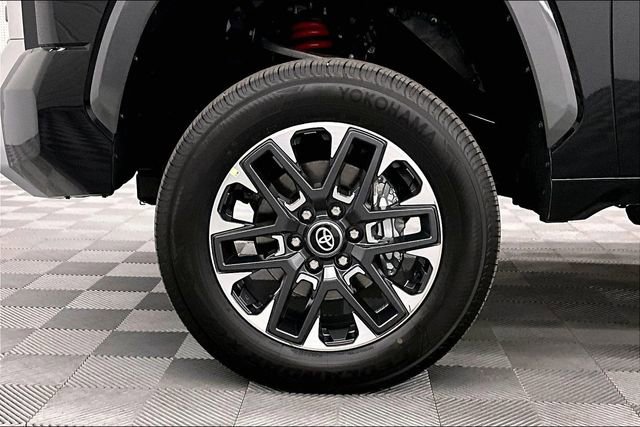Used 2026 Toyota Tundra Limited image 9