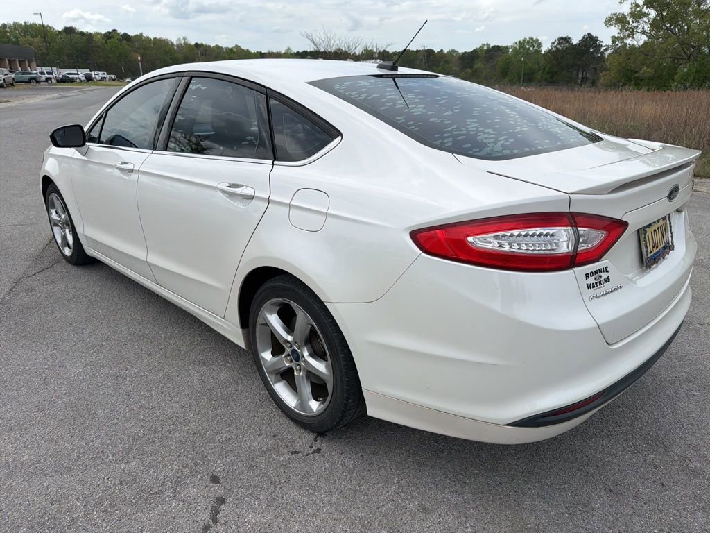 Used 2014 Ford Fusion SE image 9