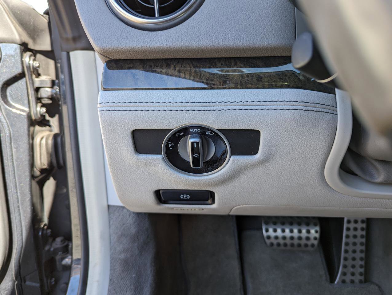 Used 2015 Mercedes-Benz SL 400 image 15