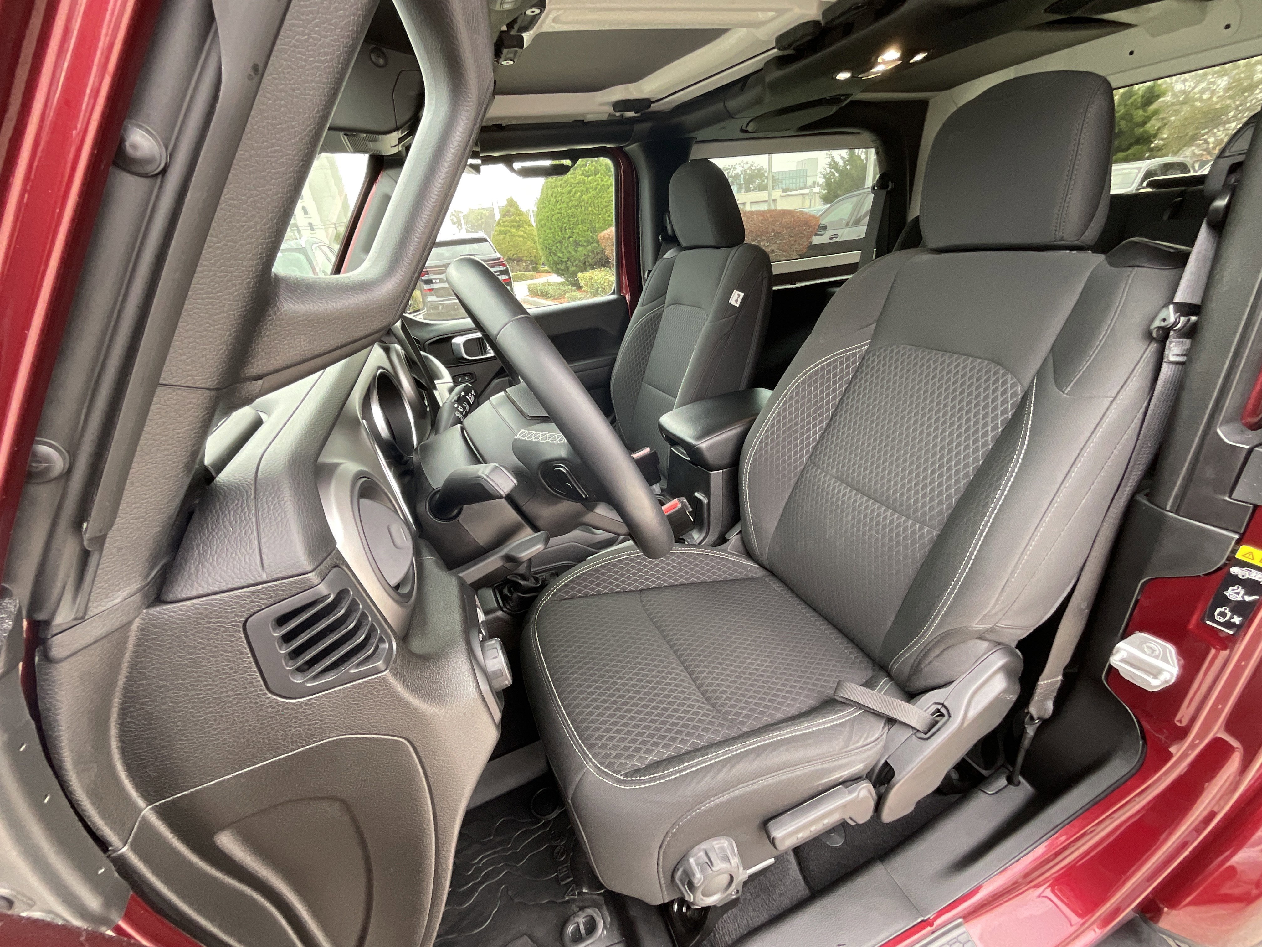 Used 2021 Jeep Wrangler Sport image 9