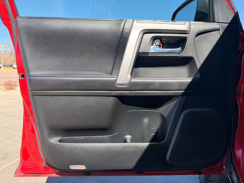 Used 2022 Toyota 4Runner SR5 Premium AWD/4WD image 10