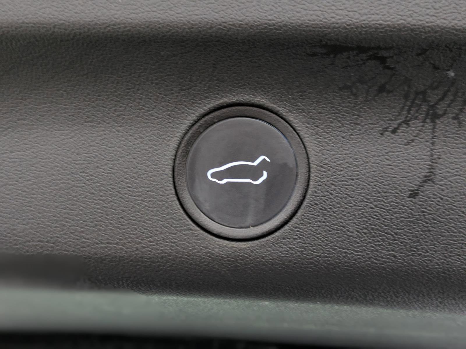 Used 2023 Tesla Model Y Long Range image 15