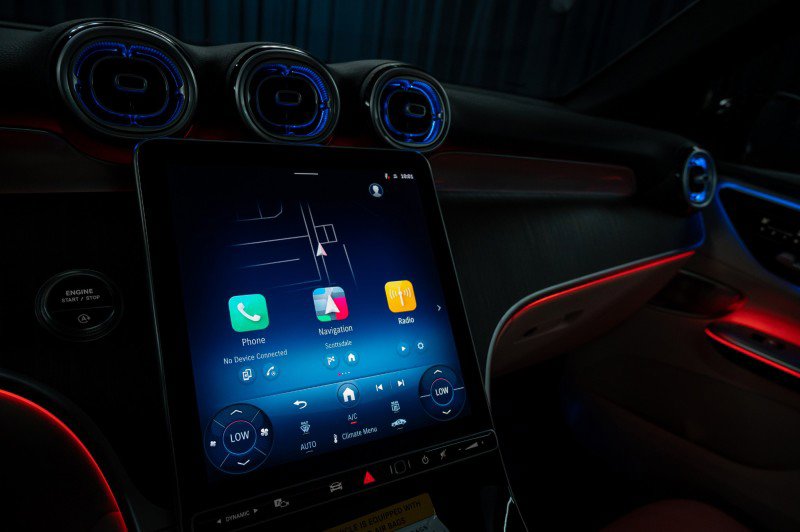 Certified 2026 Mercedes-Benz GLC 300 image 28