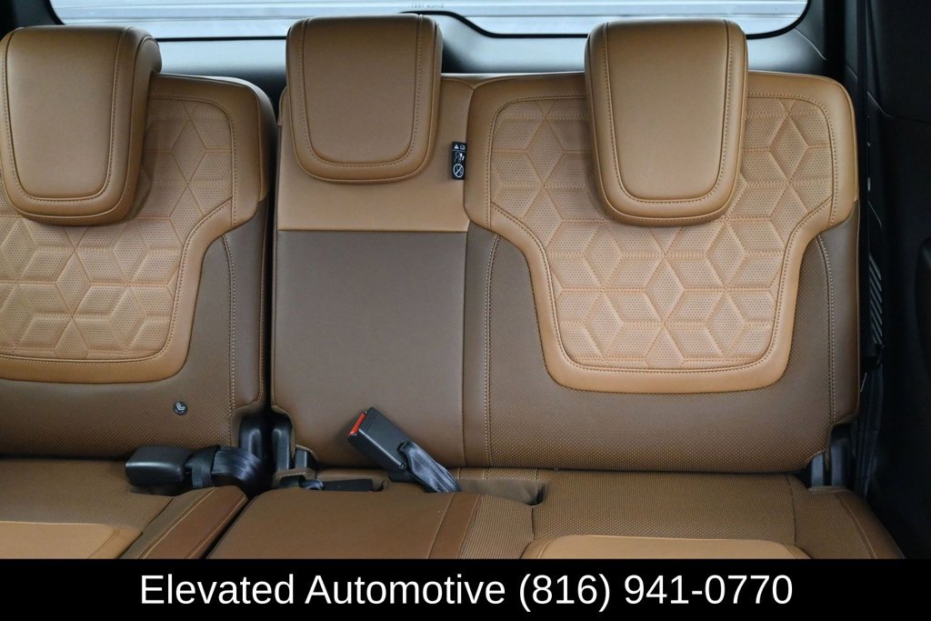 Used 2025 Nissan Armada Platinum Reserve AWD/4WD image 21
