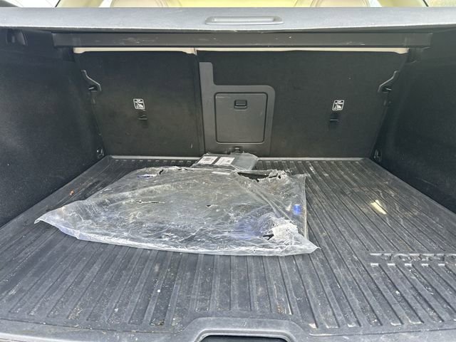 Used 2024 Volvo XC60 B5 Plus w/ Protection Package Premier image 25