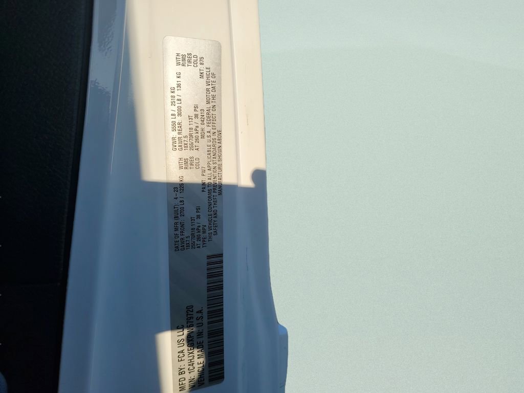 Used 2023 Jeep Wrangler Sahara image 27