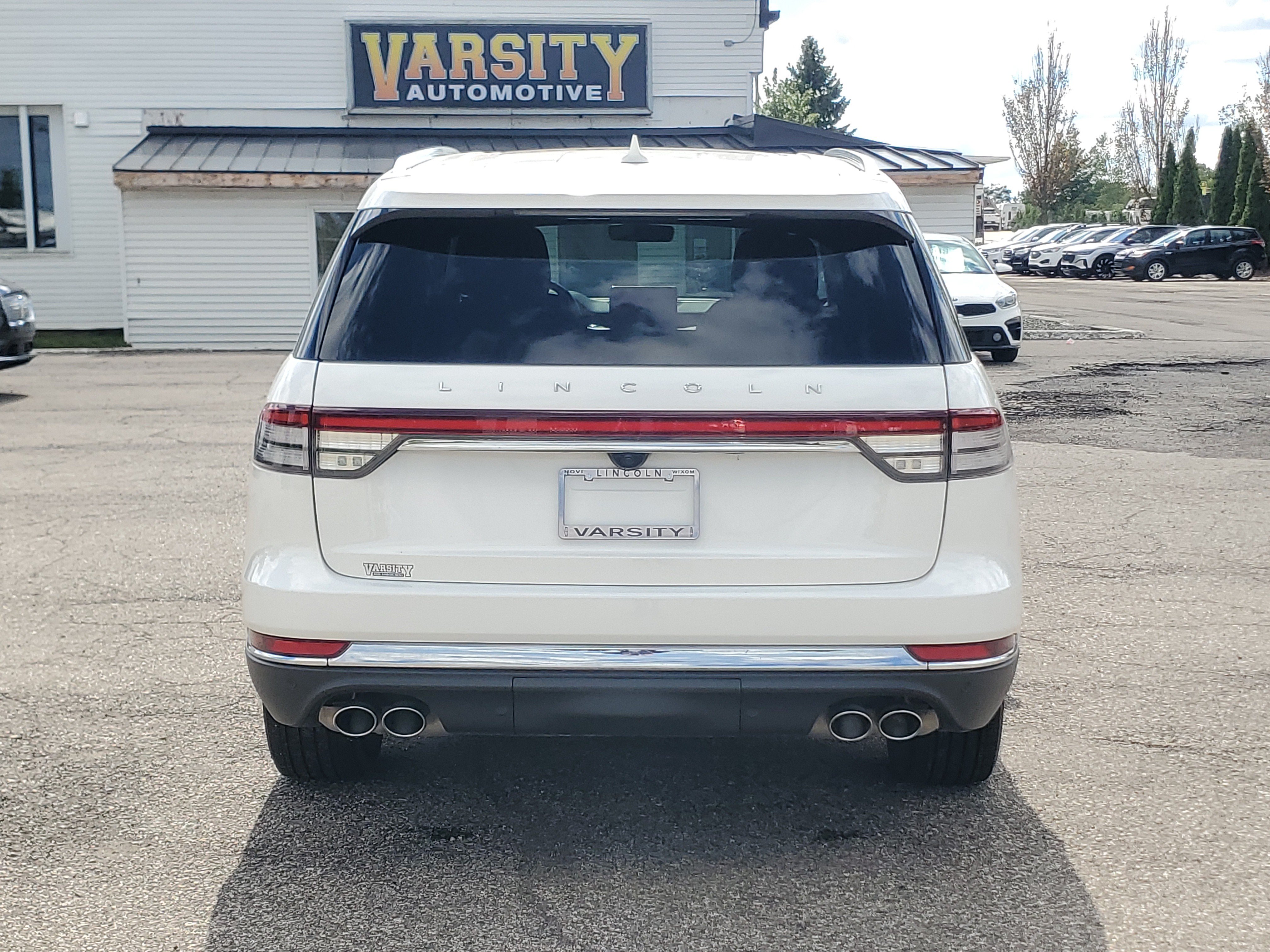 Certified 2024 Lincoln Aviator Reserve w/ Elements Package Plus AWD/4WD image 5