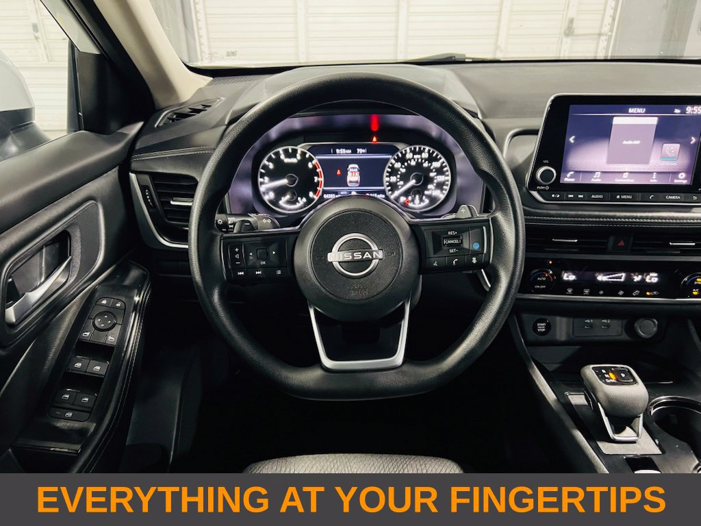 Used 2024 Nissan Rogue SV AWD/4WD image 5