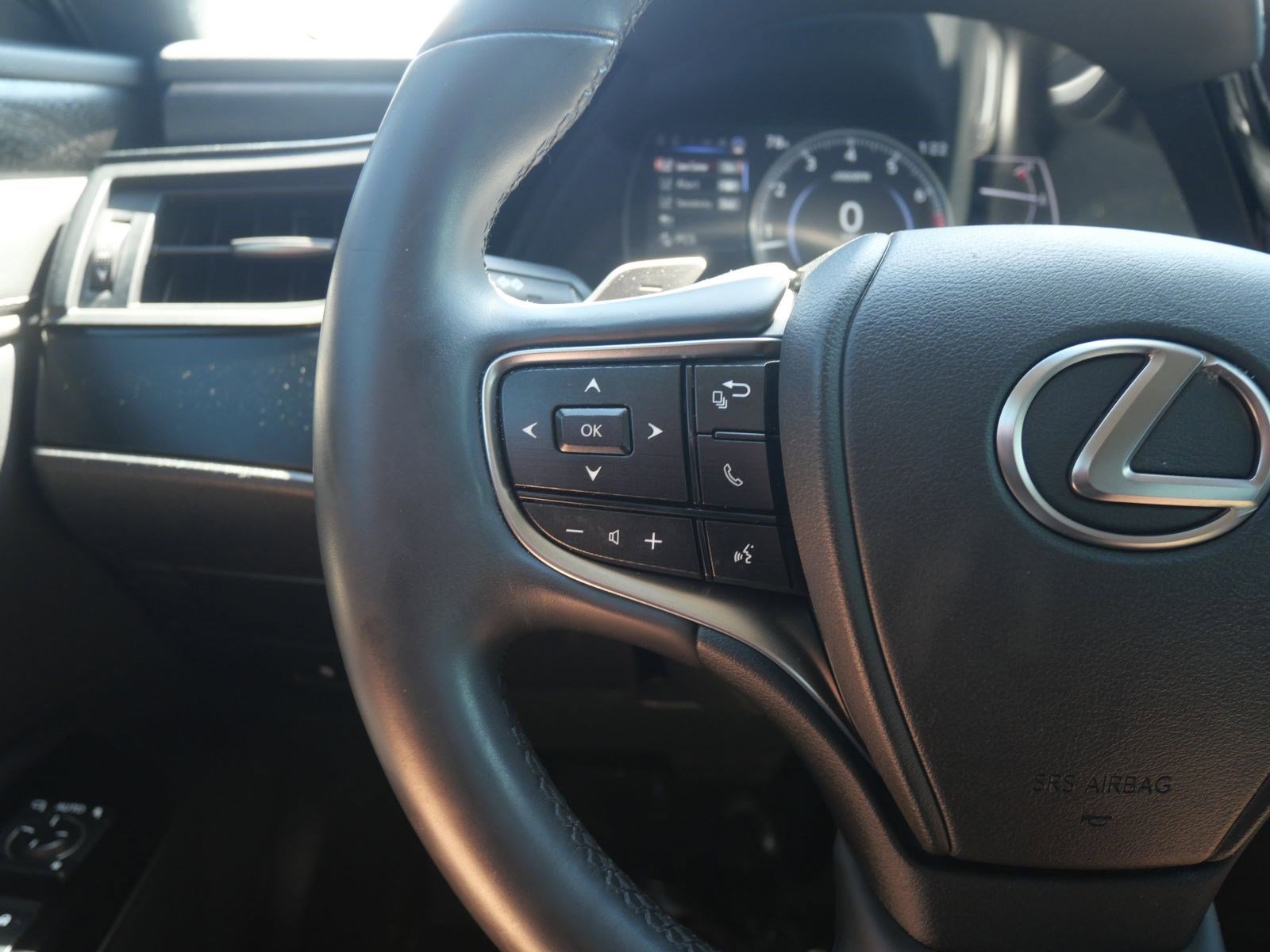 Used 2023 Lexus ES 350 w/ Premium Package image 21
