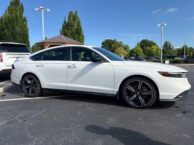 Used 2024 Honda Accord Sport image 4