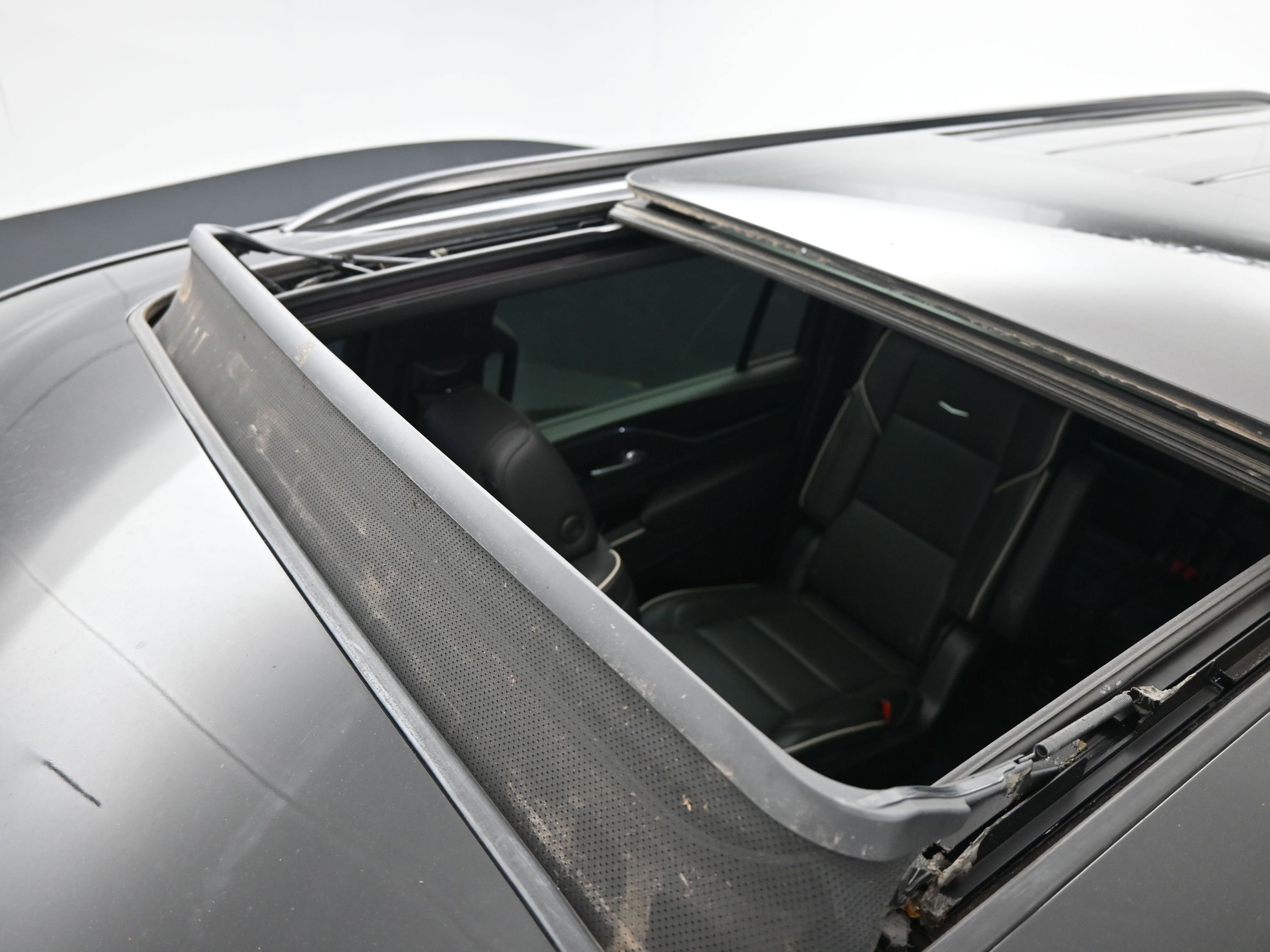 Used 2023 Cadillac Escalade ESV Sport image 17