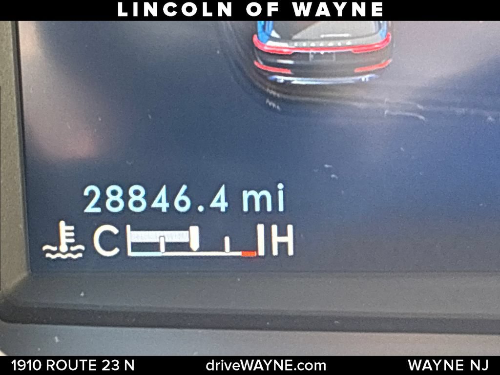 Certified 2023 Lincoln Corsair AWD w/ Equipment Group 101A image 17