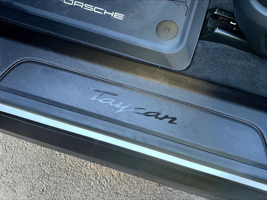 Certified 2024 Porsche Taycan image 34