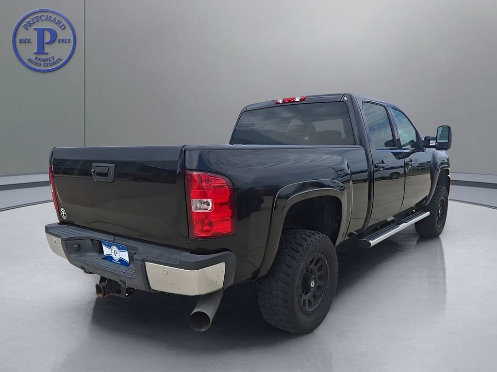 Used 2013 Chevrolet Silverado 2500 LTZ w/ LTZ Plus Package AWD/4WD image 7