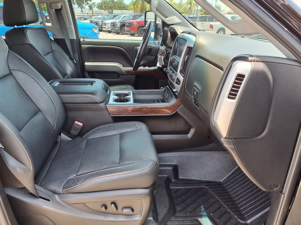 Used 2018 GMC Sierra 3500 SLT AWD/4WD image 13