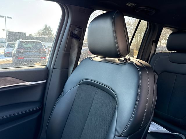 New 2026 Jeep Grand Cherokee Altitude AWD/4WD image 22