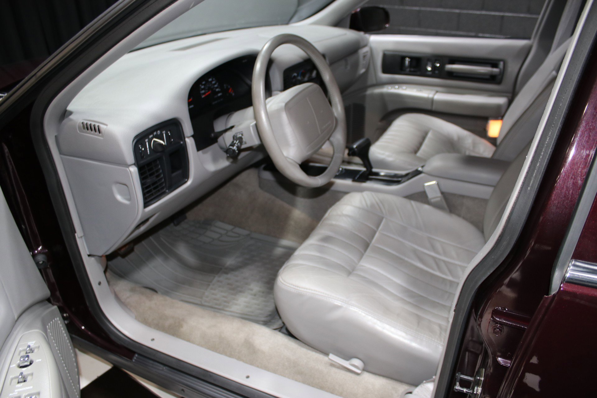 Used 1996 Chevrolet Impala SS image 3