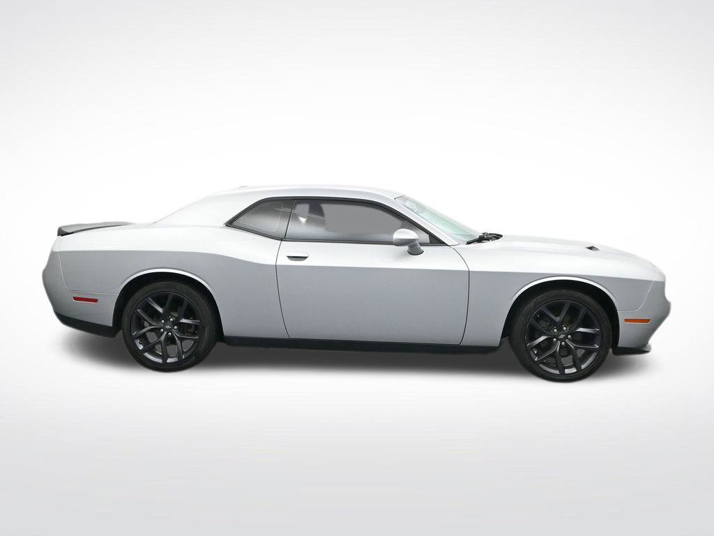 Used 2020 Dodge Challenger SXT w/ Blacktop Package RWD image 4