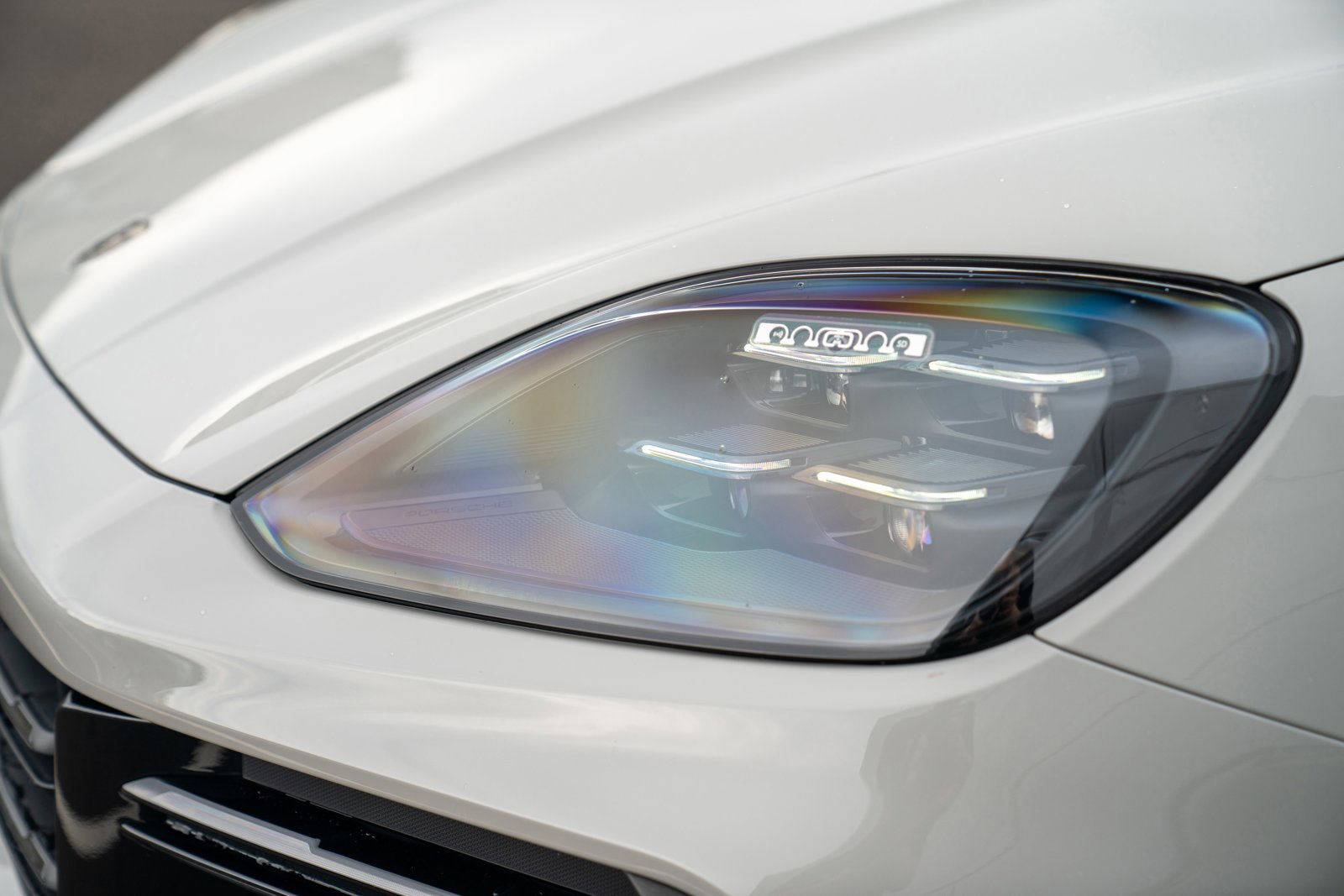 Certified 2025 Porsche Cayenne Turbo image 29