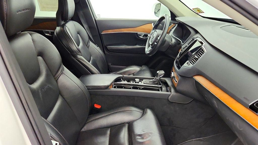 Used 2018 Volvo XC90 T6 Inscription w/ Convenience Package AWD/4WD image 25