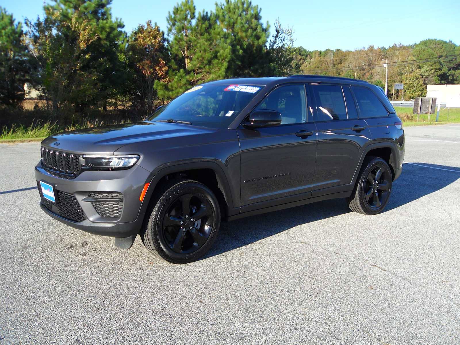 Used 2023 Jeep Grand Cherokee Altitude