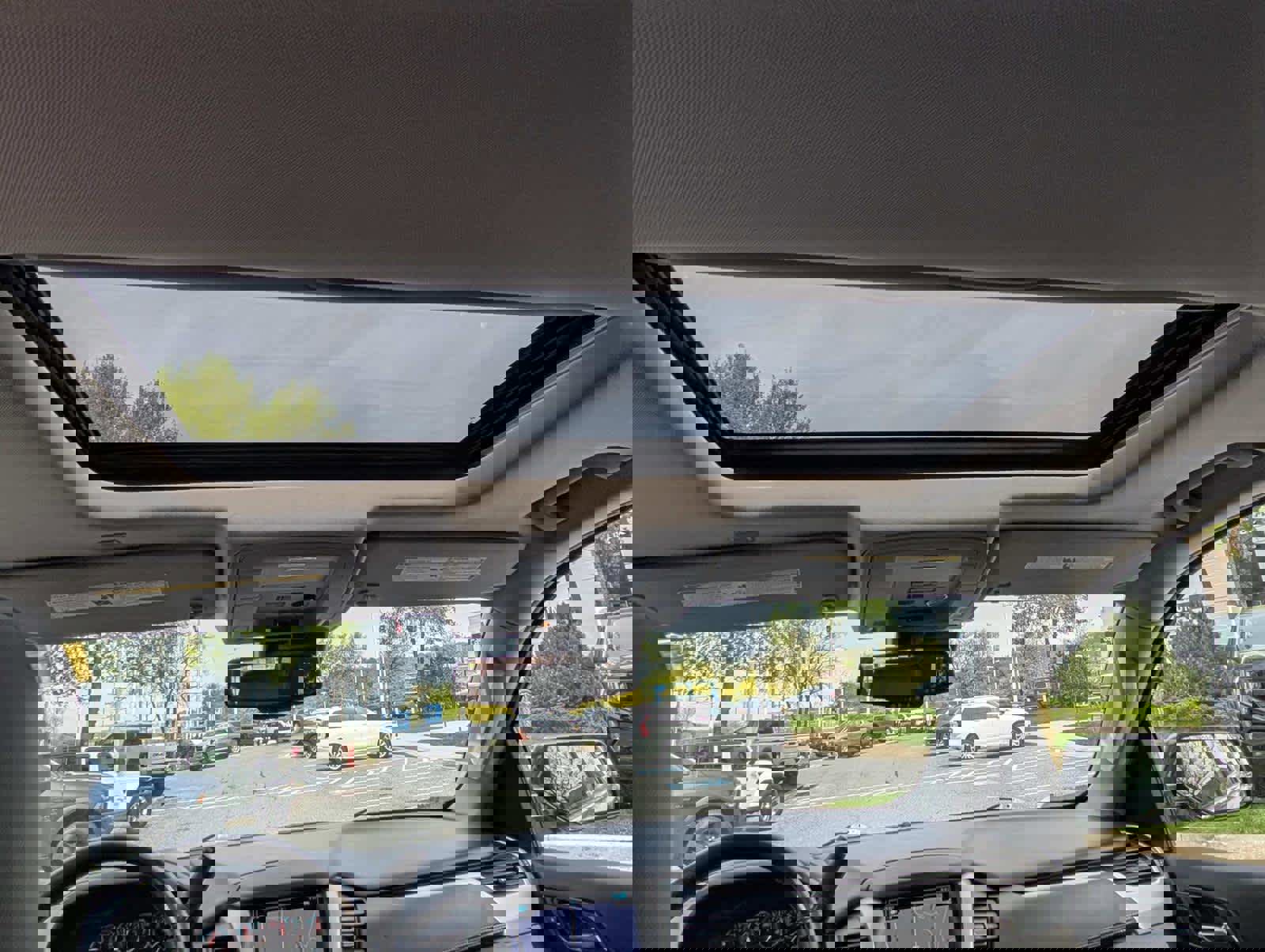 Used 2020 GMC Yukon SLT AWD/4WD image 19